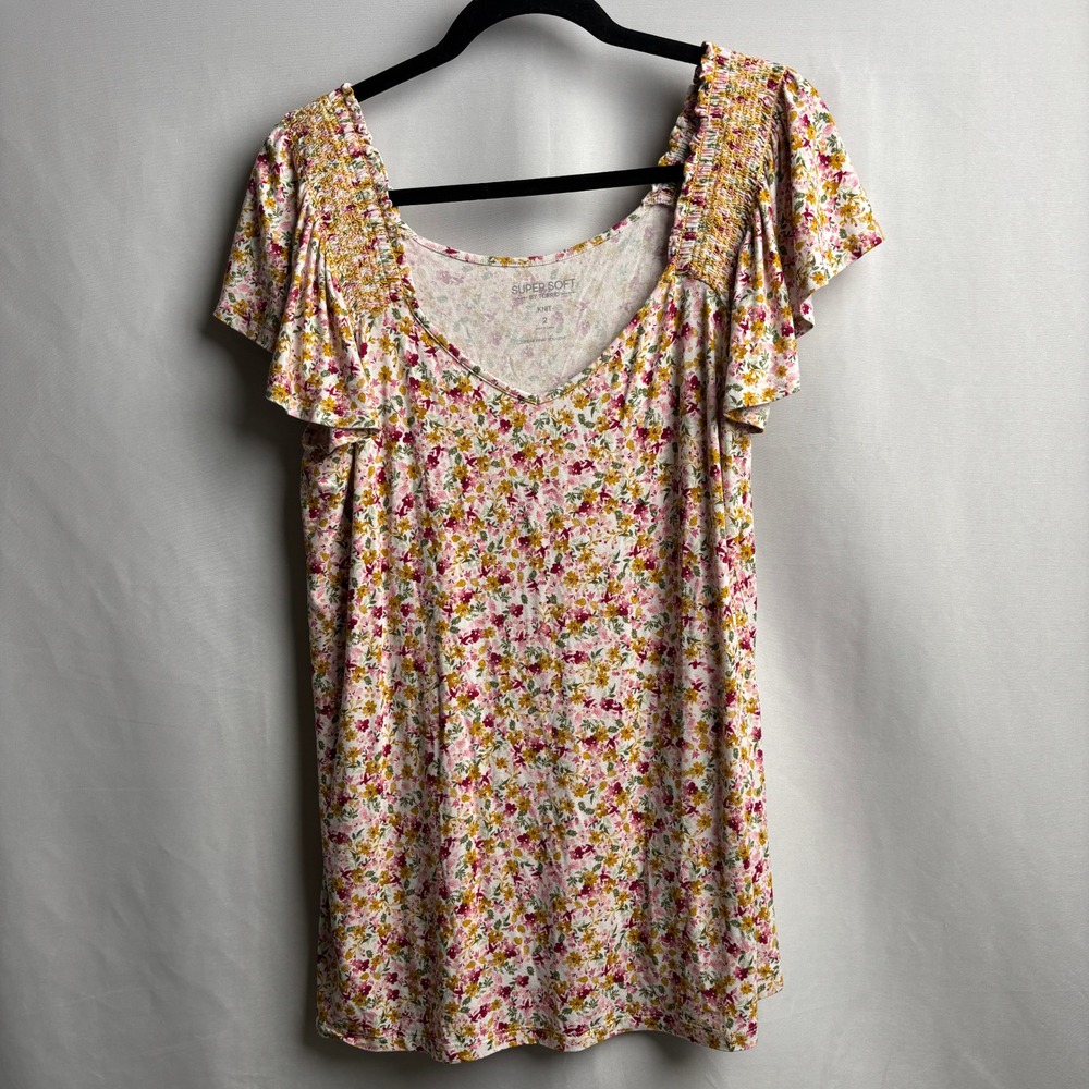 Torrid Super Soft Ditsy Floral Smocked Flutter Sleeve Knit Top 2‎ Pink Coquette